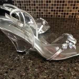 Touch Up wedges. Size 6